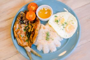 Boneless Bangus with Garlic Rice