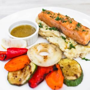 Pan Seared Salmon with mashed potato